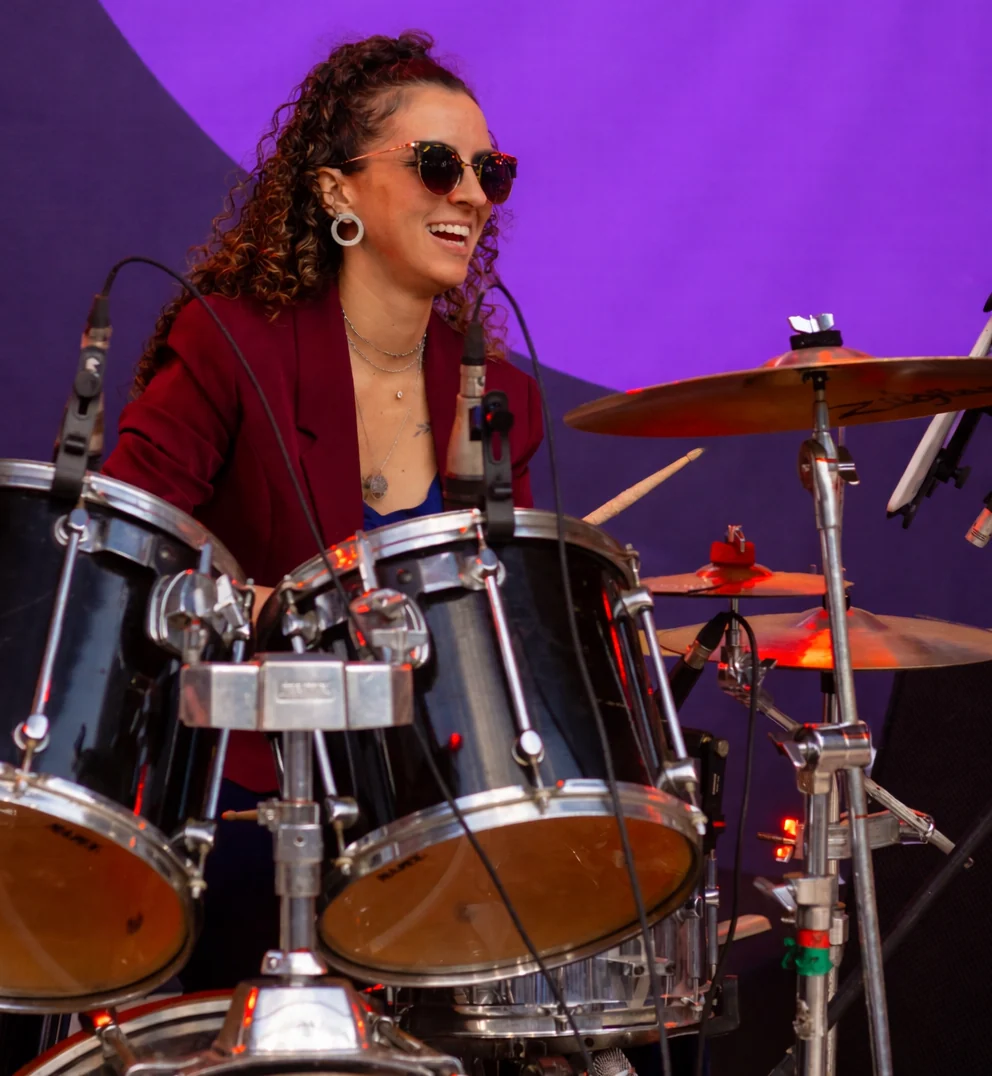 MEY FOGARI, Baterista da Banda Barbie Kills
