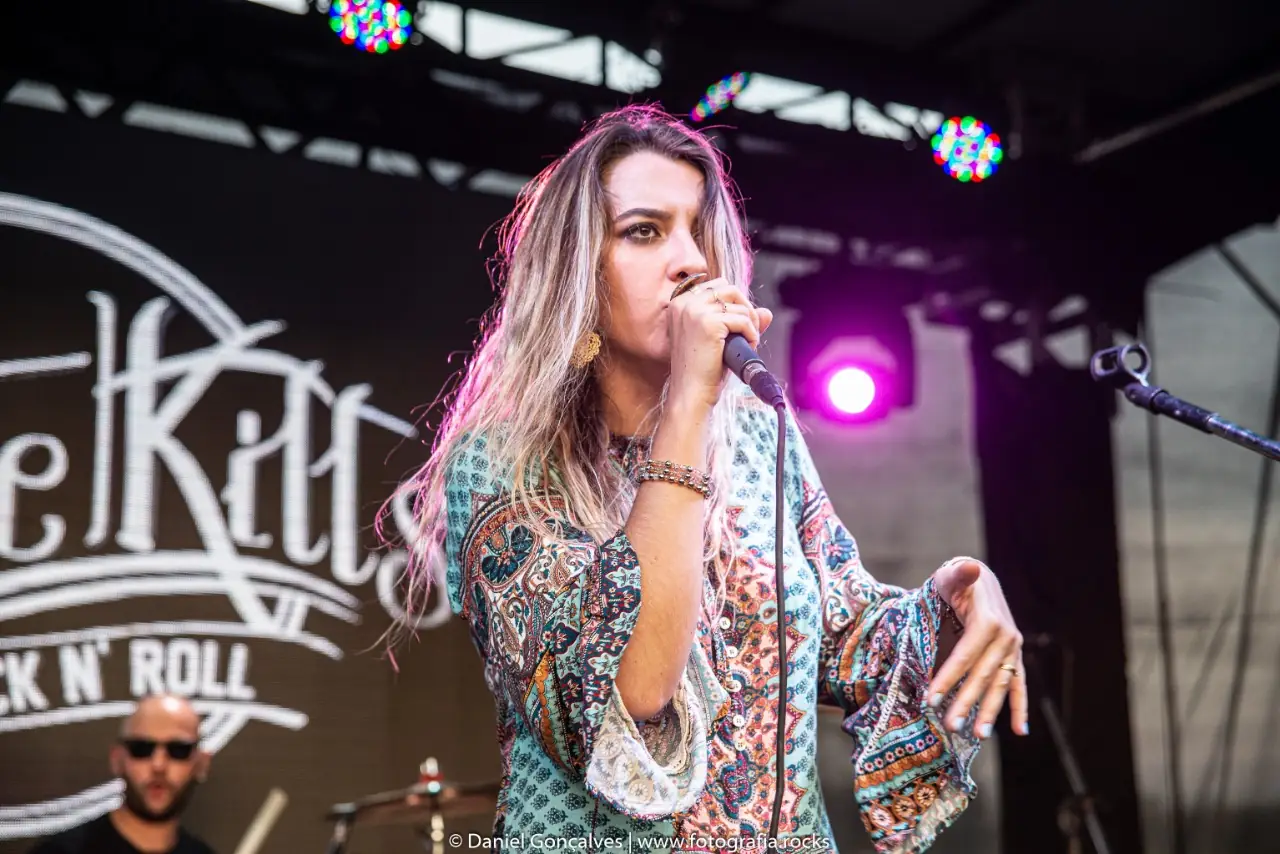 Banda Barbie Kills animando a pista de dança em evento corporativo em Campinas